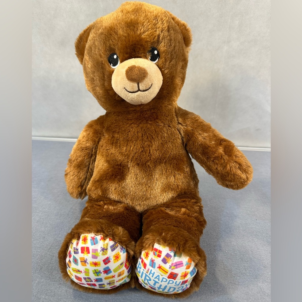 Build-A-Bear Workshop 2023 Birthday Treat
Teddy Bear